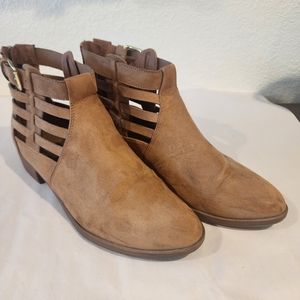American Eagle by Payless Shoes Size 11 Cognac bootie